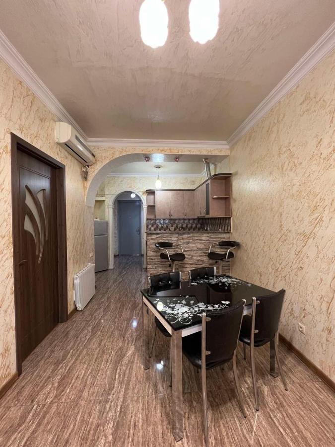 באטומי Apartment On Khimshiashvili 1 מראה חיצוני תמונה